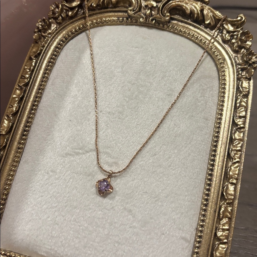 Vintage Avon Gold tone Dainty Pendant Necklace 14”